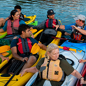 Paddle Boston provides the Boston, Massachusetts area with outdoor paddlesport recreation, canoe and kayak rentals and sales, canoe and kayak classes and instruction, guided tours and trips, a full-service paddling store, kid's paddling camps and more.